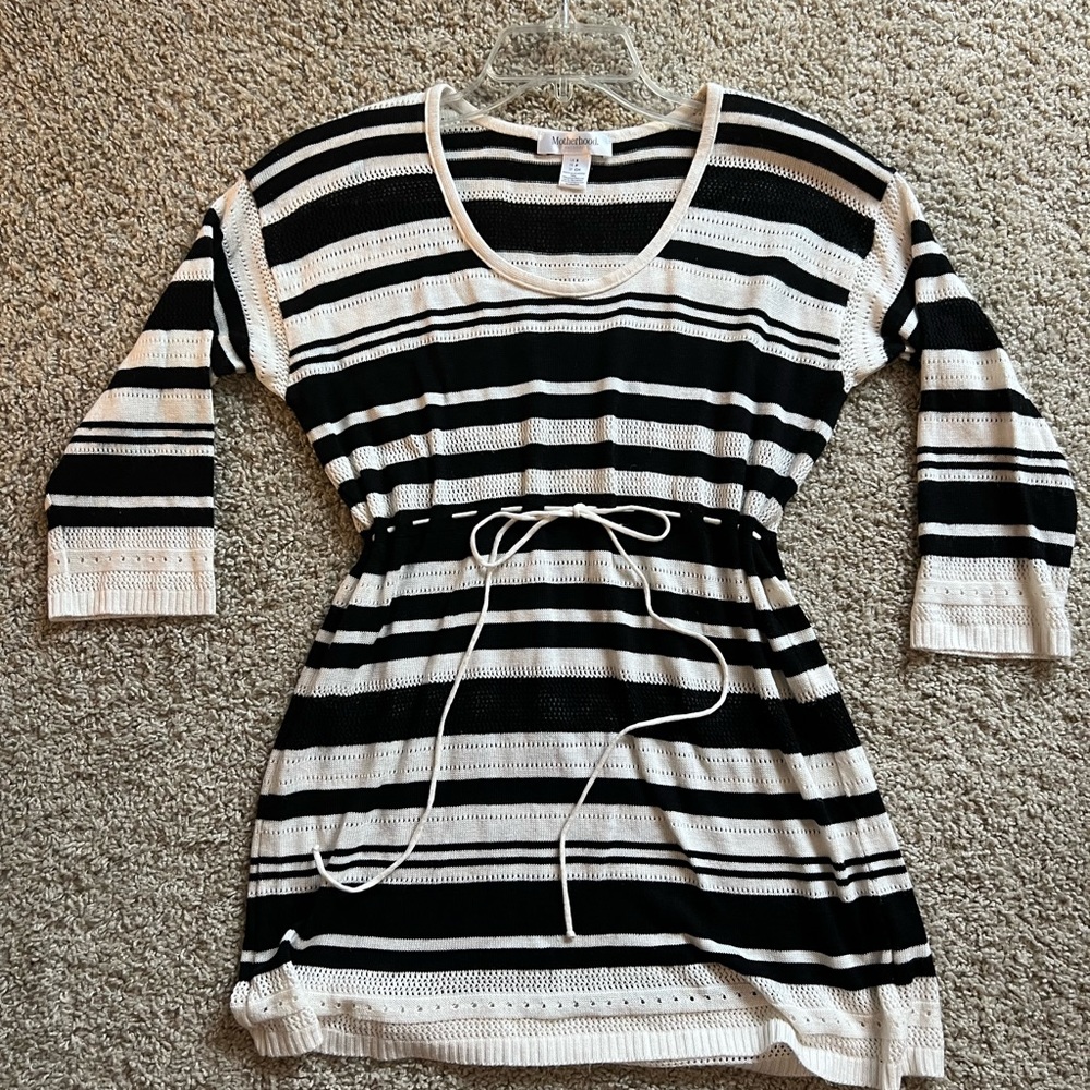 Motherhood Maternity | EUC Knit Sweater size Small